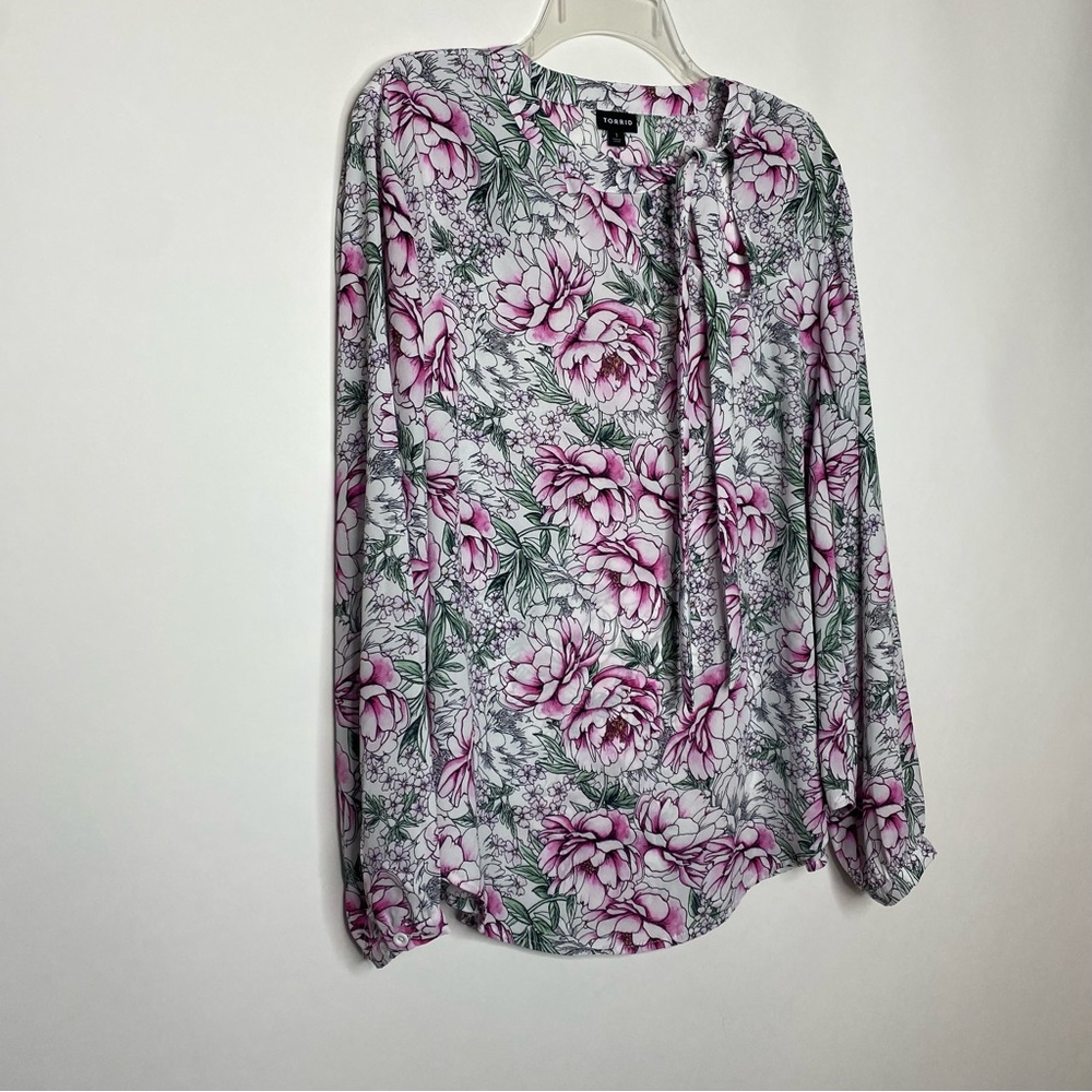 Torrid Georgette Bow Tie Blouse 1X Floral - Picture 4 of 10